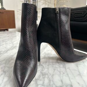 Stuart Weitzman Deep Purple/Black Stiletto Ankle Boots Size  11 - Never Worn
